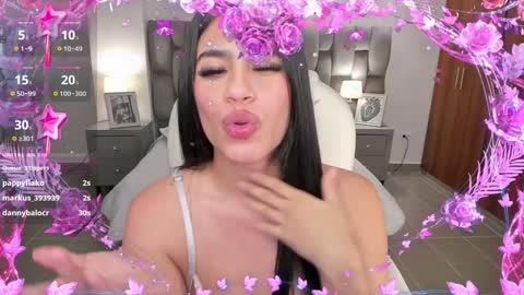  Saritaaa  online show from December 7, 2024, 5:15 am