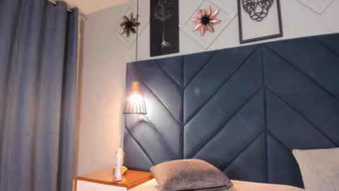 Sara  online show from March 8, 2026, 2:04 am