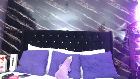 Sara online show from April 19, 2026, 4:56 am