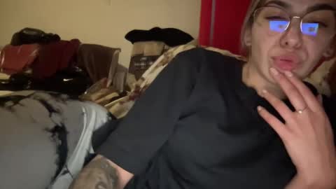 Snapshot of sarrah_rossy chatting on January 23, 2025, 11:47 pm Sarrah online show from January 23, 2025, 11:47 pm