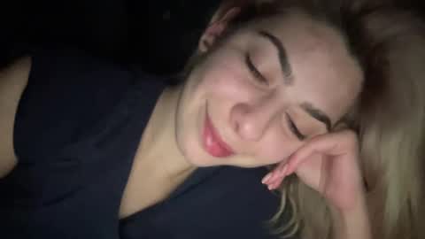 Snapshot of sarrah_rossy chatting on January 28, 2025, 12:36 am Sarrah online show from January 28, 2025, 12:36 am