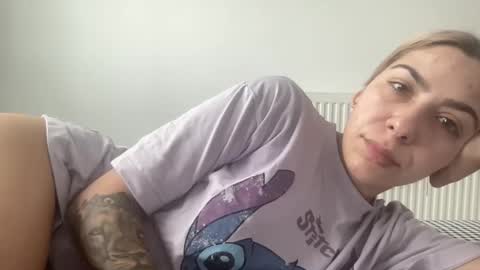 Snapshot of sarrah_rossy chatting on February 2, 2025, 12:24 pm Sarrah online show from February 2, 2025, 12:24 pm