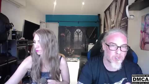 Giselle and Jay online show from November 3, 2025, 10:49 am