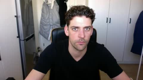Snapshot of sascha934312 chatting on January 10, 2025, 11:11 am Sascha online show from January 10, 2025, 11:11 am