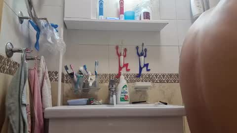 Snapshot of sasha999111 chatting on January 7, 2025, 12:20 pm Eldak23 online show from January 7, 2025, 12:20 pm