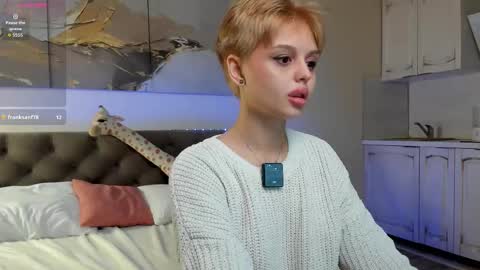 Snapshot of sasha_arrt chatting on October 20, 2025, 9:32 am sasha_arrt online show from October 20, 2025, 9:32 am