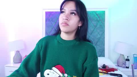 Snapshot of sasha_blazer chatting on November 8, 2025, 7:34 pm Sasha online show from November 8, 2025, 7:34 pm