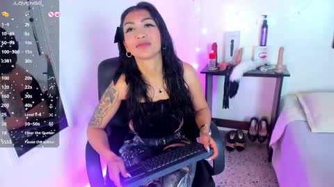 Sasha Brattz online show from October 13, 2025, 1:33 pm