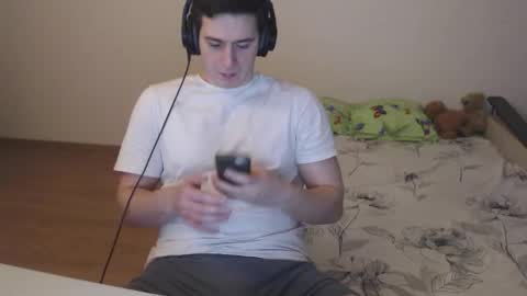 sasha_calvin online show from October 26, 2025, 11:49 am