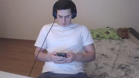 sasha_calvin online show from October 31, 2025, 10:44 pm