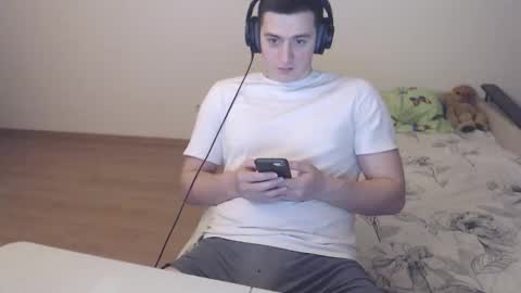 sasha_calvin online show from November 25, 2025, 8:09 pm