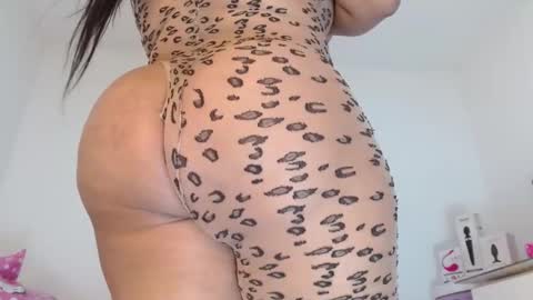 Snapshot of sasha_creamy chatting on February 2, 2025, 3:10 am Sasha Creamy online show from February 2, 2025, 3:10 am