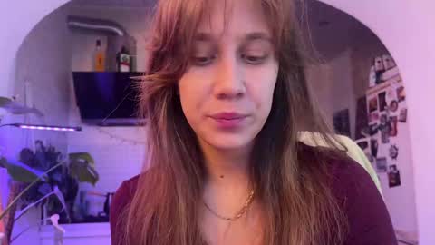 Alexandra Sasha in short online show from December 15, 2024, 7:35 am