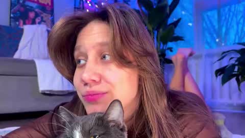 Alexandra Sasha in short online show from December 1, 2025, 6:40 am