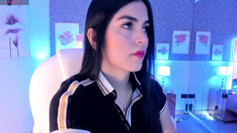 Camila  online show from December 24, 2024, 11:38 am