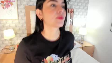 Camila  online show from September 10, 2025, 11:43 am