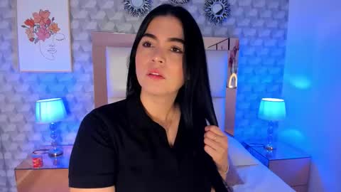 Camila  online show from October 28, 2025, 11:47 am