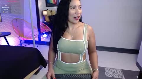 Sasha  online show from October 28, 2025, 11:47 am