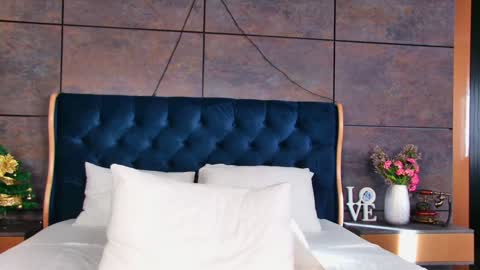 Snapshot of sashabelle_ chatting on December 17, 2024, 12:11 pm Sasha online show from December 17, 2024, 12:11 pm