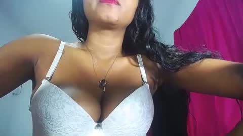 sashabreck1 online show from February 10, 2025, 2:08 am