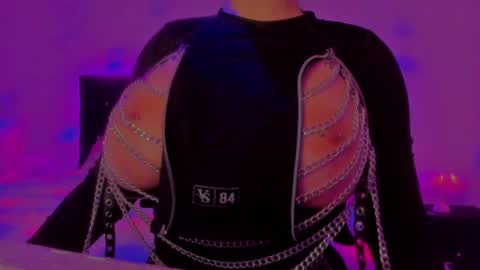 Snapshot of sashachase chatting on February 4, 2025, 2:28 am Sasha online show from February 4, 2025, 2:28 am