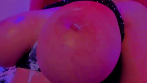 Snapshot of sashachase chatting on September 20, 2025, 10:00 pm Sasha online show from September 20, 2025, 10:00 pm