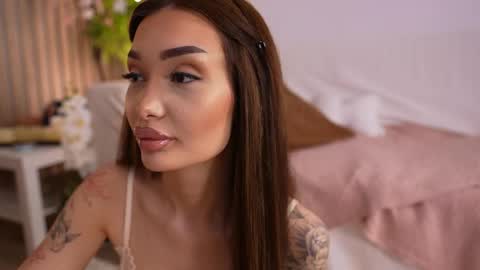 sashafererra online show from April 4, 2026, 7:55 pm
