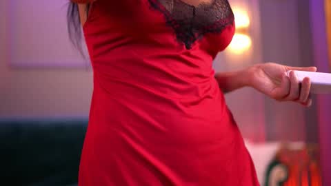 Dennise online show from February 15, 2025, 6:55 pm