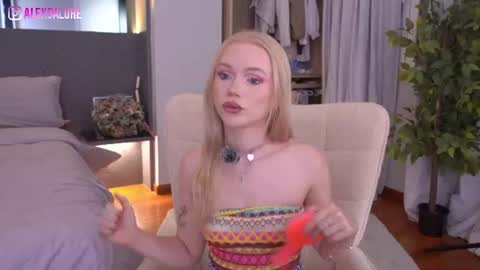 Snapshot of sashalore chatting on July 17, 2026, 3:02 am sashalore online show from July 17, 2026, 3:02 am