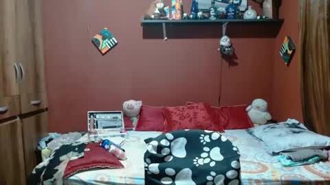 S A S H A R O S E online show from February 3, 2026, 12:21 pm