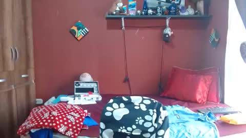 Snapshot of sasharosee2 chatting on April 29, 2026, 5:41 pm S A S H A R O S E online show from April 29, 2026, 5:41 pm