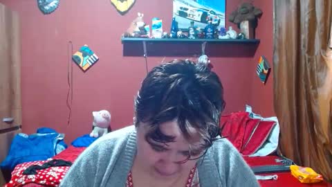Snapshot of sasharosee2 chatting on May 7, 2026, 12:10 pm S A S H A R O S E online show from May 7, 2026, 12:10 pm