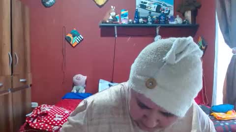 Snapshot of sasharosee2 chatting on May 20, 2026, 12:00 pm S A S H A R O S E online show from May 20, 2026, 12:00 pm