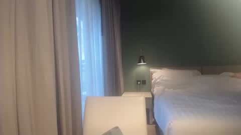 Sasha online show from November 4, 2025, 10:25 am