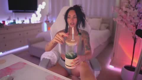 Snapshot of sashawest_official chatting on July 27, 2026, 10:50 pm sashawest_official online show from July 27, 2026, 10:50 pm