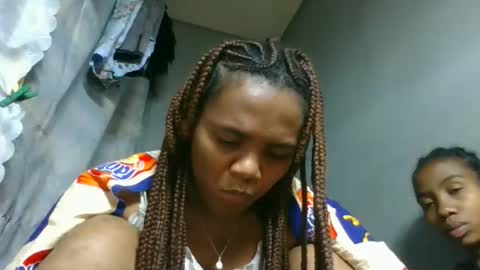 sasivia08 online show from February 13, 2026, 12:06 am