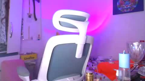 Snapshot of sassas2 chatting on October 24, 2025, 9:33 pm sassas2 online show from October 24, 2025, 9:33 pm