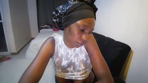 sassy_angel1 online show from February 6, 2026, 2:16 am