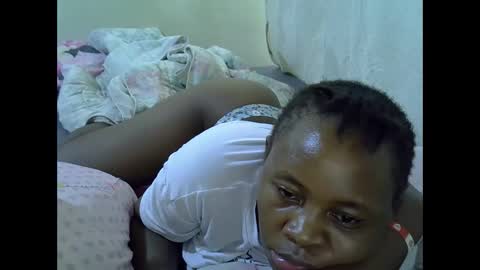 Snapshot of sassy_bella chatting on March 31, 2026, 5:52 am sassy_bella online show from March 31, 2026, 5:52 am
