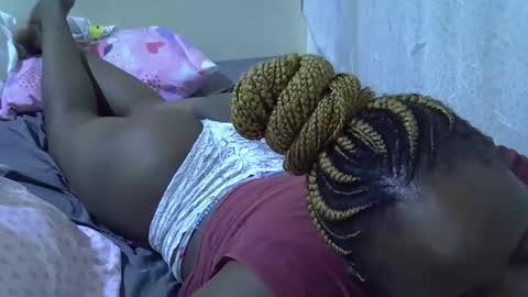 Snapshot of sassy_bella chatting on May 28, 2026, 4:21 am sassy_bella online show from May 28, 2026, 4:21 am