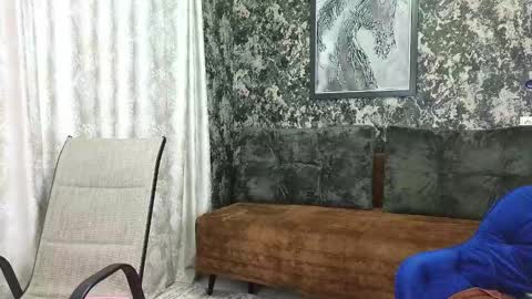 sassy_seasons online show from December 16, 2025, 9:25 am