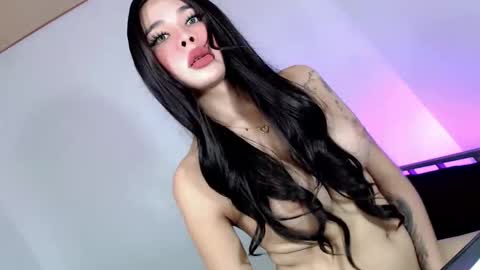 Tiffanie online show from January 15, 2026, 2:38 am