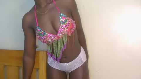 Snapshot of sassyleila chatting on July 17, 2026, 12:28 am sexxy one online show from July 17, 2026, 12:28 am
