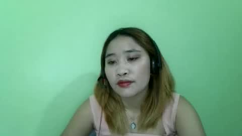 Snapshot of sassyreg chatting on April 18, 2026, 1:37 pm SweetButPsychoo online show from April 18, 2026, 1:37 pm