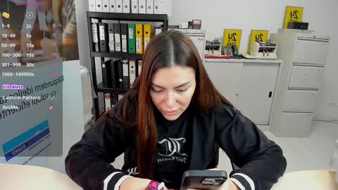 sassytiff online show from March 5, 2025, 11:49 am