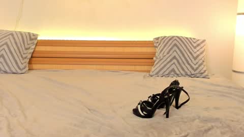 Snapshot of satimilf_ chatting on January 16, 2025, 1:27 am Sati online show from January 16, 2025, 1:27 am