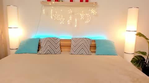 Snapshot of satimilf_ chatting on September 10, 2025, 8:14 am Sati online show from September 10, 2025, 8:14 am