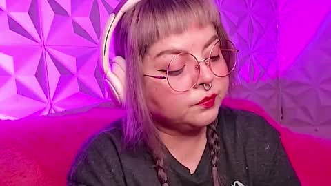 Gina George online show from November 2, 2025, 10:12 pm