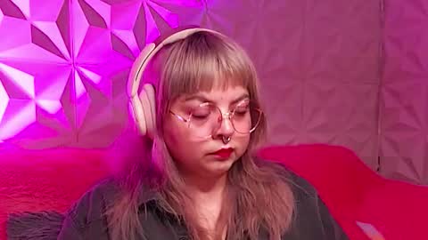 Gina George online show from November 27, 2025, 11:51 pm