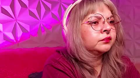 Gina George online show from November 30, 2025, 1:09 am